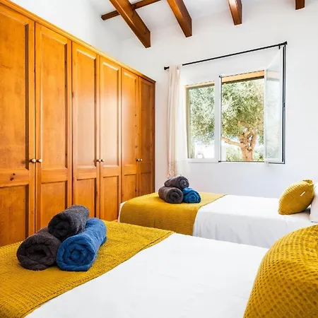 Ferienhaus Mit Privatpool Fuer 6 Personen Ca 140 Qm In Cala'n Blanes, Menorca Westkueste Von Menorca - B62745 *
