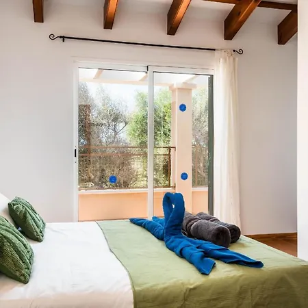 Ferienhaus Mit Privatpool Fuer 6 Personen Ca 140 Qm In Cala'n Blanes, Menorca Westkueste Von Menorca - B62745
