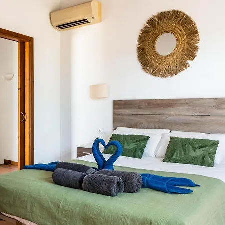 Ferienhaus Mit Privatpool Fuer 6 Personen Ca 140 Qm In Cala'n Blanes, Menorca Westkueste Von Menorca - B62745 * Cala'N Blanes (Menorca)